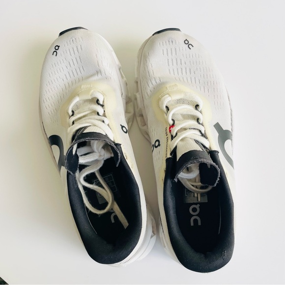 On Running women’s SIZE 6.5 Cloudmonster sneakers in black & white - Picture 10 of 12